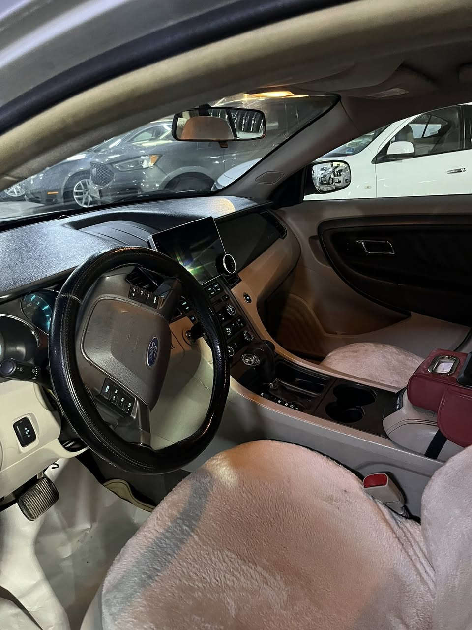 السلام عليكم فورد تورس موديل 10 كير مكينه صدر خلفي امامي بشرط سنويه هزه كله جديد بسمي  السبه بيه قطعتين صبغ ونص بدون دوخل. بشرط 
مكان السياره سليمانيه 
 ماشيه 210 
السعر

 87 ورقه 
***********
***********
