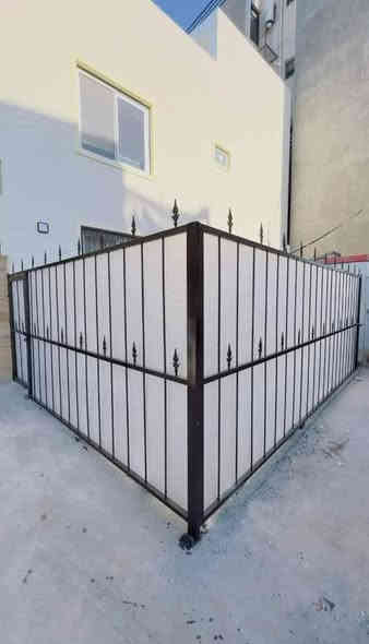 حداد متنقل لكافة انواع الحدادة  سقائف محجرت تغليف مطبخ حار اسكاي لايت درج طوارئ.  التواصل ع هذارقمم
العنوان بغداد 
 ***********
