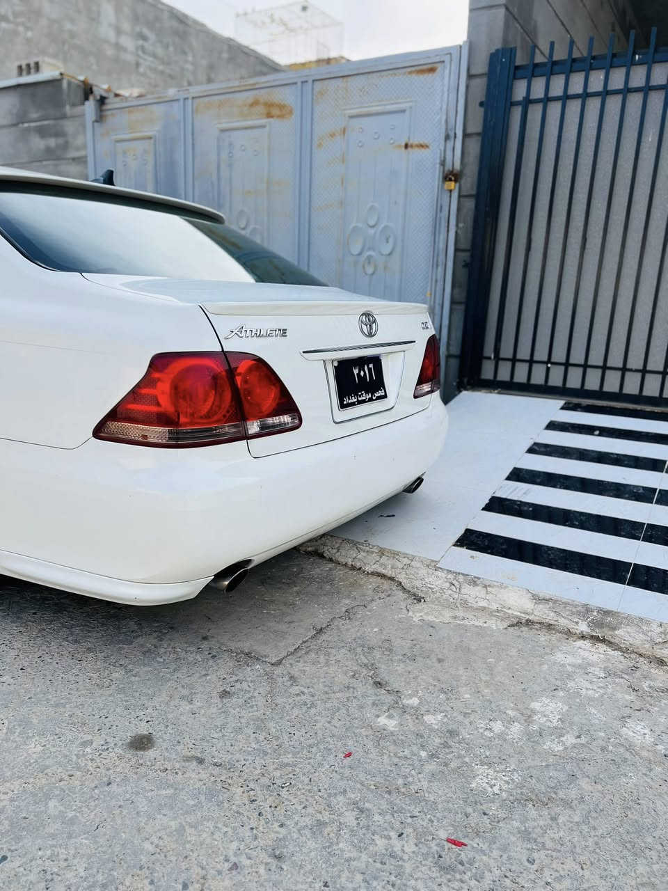 شاهینە براوە براوە  ٢٠٠٧ گەورە بەبچوک١٨٠ لۆک ئەونەی ساخی جوانە سەیارەکە کۆدە کۆدە
بی دەحمو لیدراو بی چالو شوخت کەڤەرو شانسیو داروبەرد بەشەرت  لۆکە 
مواسەفات ٣دوگمەی  کوشن کارەبا لایتناو چە کویر پینج بەسمە  شاشەو کامیرا بەسمە رەساسی فۆرمیگا سور سوکان حەیزەران ١١٦کم رۆیە سفرە سەیارەکە  سەقفی شوشەیە  چوارتایەوویلی دینگە  سەیارەکە کامل مەسرەفە  بەشەر ت مشتەریت تیلکە جواوبی کۆمینت نادەمەوە ***********
