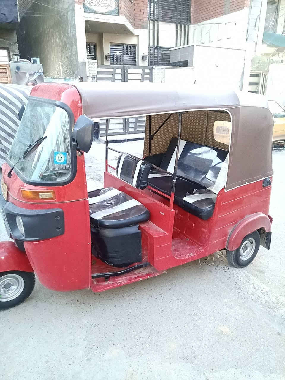 تكتك مديل 18 رقم بغداد مصبوغه جماليه بدون ضربه سعر5وبيه مجال *********** مكان مدينه
