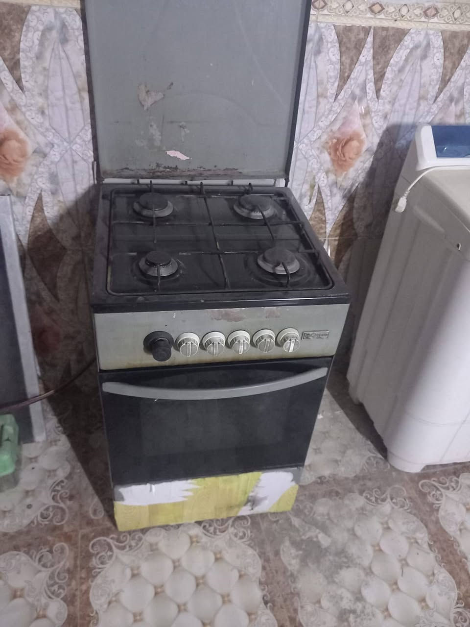 مبرده الالمنيوم ٥٠ قفل
كاونتر ٩٠ 
براد ٤٥ 
كراسي ٣٠ 
طباخ ٤٥


**إذا كنت صاحب هذا الإعلان وتريد حذفه لأي سبب، رجاءا أرسل رسالة إلى الدعم الفني**