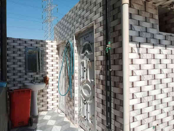 اعلان
 بيت  عند المعالي  زراعي مساحته ٢٠٠م بناء ٢٠١٩ كونكريت 
 يحتوي  ع غرفتين وصاله ومطبخ واستقبال وصحيات داخليه وخارجيه 
 بسعر 60 مع المجال 
 تفاصيل اكثر مراجعه مكتب الساعي للعقار 
او الاتصال برقم 
***********
***********
عنوان المكتب سايدين حي الشرطه مقابيل اسواق ريتاج
