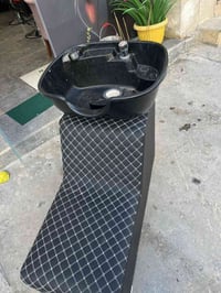 مغسله شعر نظيفه للبيع 100 الف مكاني زيونه 07756565518