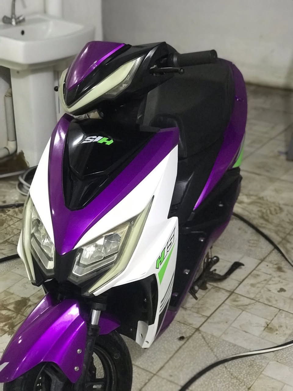 ماطور شحن سكنس للبيع
6 بطاريات ع فحص
ملف2000
نضام بك رجوع للخلف
لايت عالي ناصي رماش
ماطور نضيف ومناقصه اي شي
مكان عامريه الصمود 
السعر425 وبي مجال.
