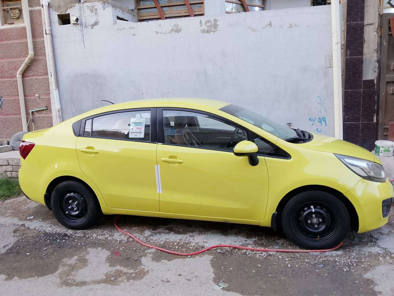 سياره كيه ريو موديل 2015 رقم بغداد مكفوله كفاله عامه مكينه 1600 وارد خليجي سعرهه 88 وبيها مجال مكاني كربلاء للتواصل ***********
