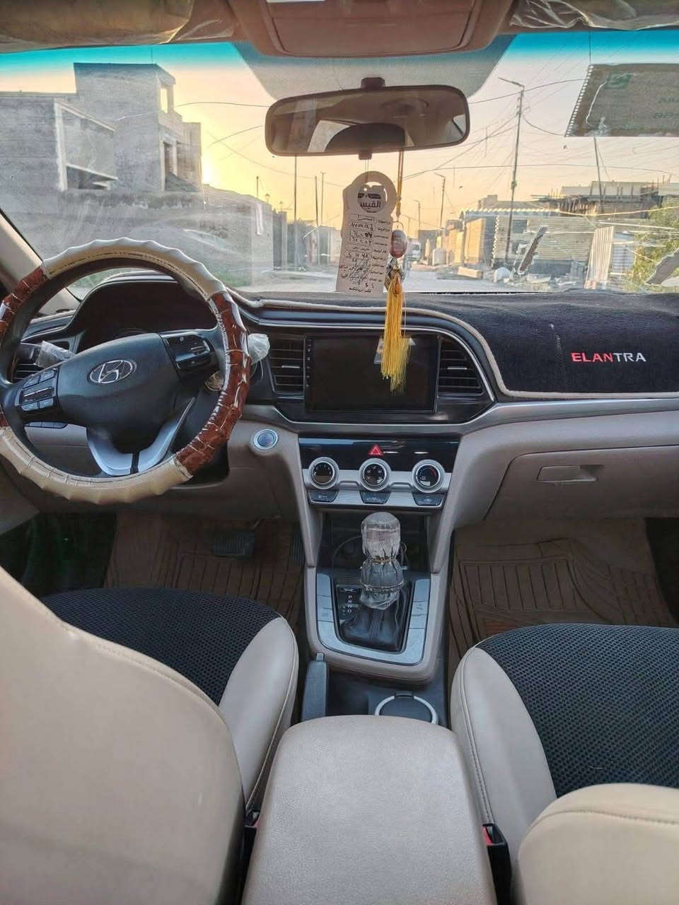 للبيع الأنتره 20،كفاله عامه فول مواصفات سبير شركه مانازل محرك 2000 بأسمي ماشيه 160مال بيت مامشتغله تكسي،، السعر 125 قفل
 ‭***********‬
