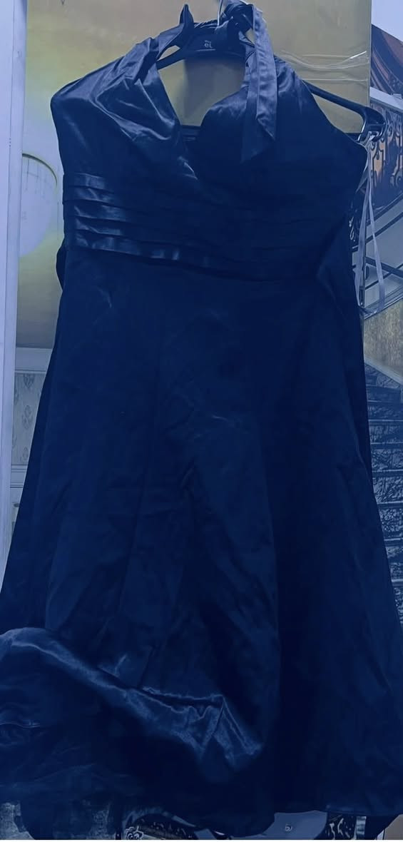 فساتين وبدلات للبيع يرهم قياس من ٤٢ الى ٤٨للبيع اذا كلهن ١٢٠ الف  وبيهن مجال بسيط واذا مفرد سعرهن يختلف العنوان الدولعي


**إذا كنت صاحب هذا الإعلان وتريد حذفه لأي سبب، رجاءا أرسل رسالة إلى الدعم الفني**