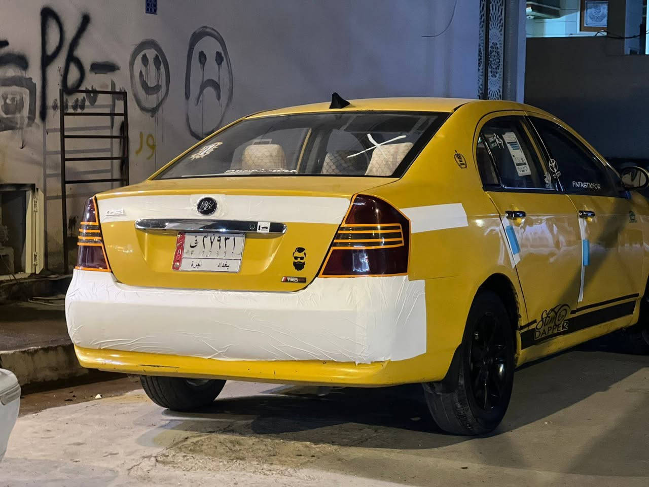 سلام عليكم
ليفان ٦٢٠ مشروع وطني بأسمي سنويه نهايه ٢٦

مصفره هيئه وغرامه

محرك كير كورلا بيكاجو ١٦٠٠
تايرات نص عمر
مكانه الفلوجه 
***********
ب٤٤ وبيه مجال

بيه ملاحظات بصيطه
