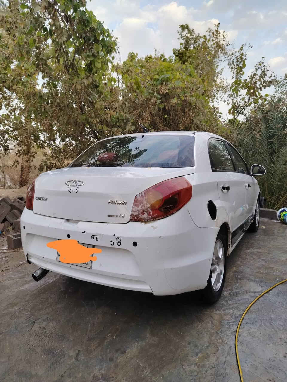 السلام عليكم. للبيع؟ شيري فلاوي 2013
صدر امامي خلفي جاهز
مكينة جديدة بجيس
تبريد عوزه غاز 
زوج تايرات جدد
سيارة مابيهه اي نقص وين ماتريد اطلع بيها
رقم قادسية
مالكهه بل ديوانية... السعر 30 وبيها مجال قليل
للتواصل الاتصال على الرقم ***********
