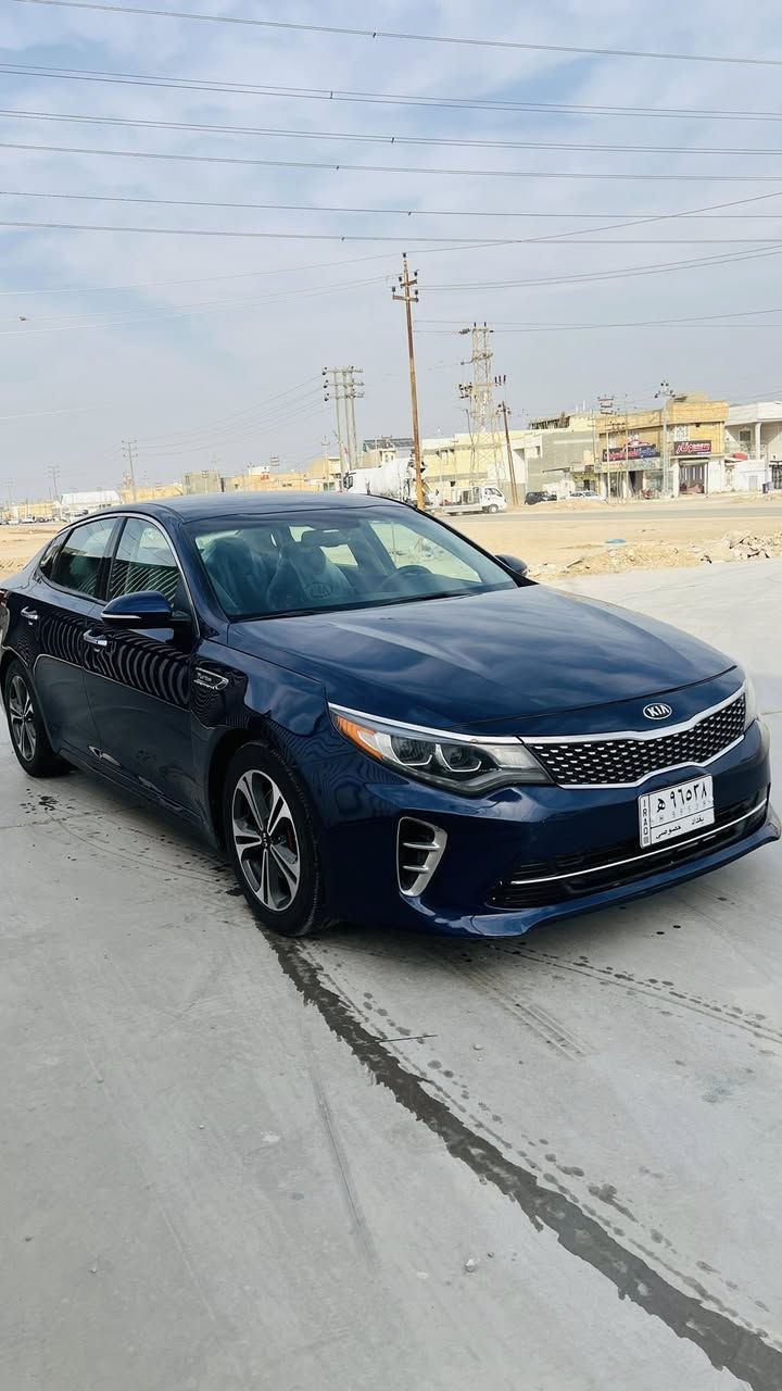 .
تحيه طيبه…❤️
سياره للبيع نوع كيا اوبتما 
موديل ٢٠١٧ 
رقم بغداد حره تحويل مباشر مشروع وطني 
لون نيلي 
.
وارد امريكي حادثها جاملغ وبنيد والجاملغ. الثاني بي شبر ومصبوغ يعني ٣ قطع صبغ فقط وتفحص سونار 
.
فول مواصفات للاخير عدا البانوراما 
مواصفات SX 
بصمه تشغيل + ابواب 
شاشه كبيره + كامره دواره 
كشنات جلد 
كشنات تدفئه 
ستيرن حرف D سبورت 
تدفيه بالستيرن 
لايت زنون بلادي ومتحرك ويه اتجاه الستيرن 
بك لايت لد 
تبريد امامي وخلفي 
تخم تاير وتخم ويل كروم 
ماشيه ٩٠ الف فقط حقيقي 
وبعد هواي مواصفات 
وسعرها ١٢٠ وبيها مجال بسيط بعد المعاينه 
ومكانه بالكوت مركز المدينه 
وهذا رقمي ***********
