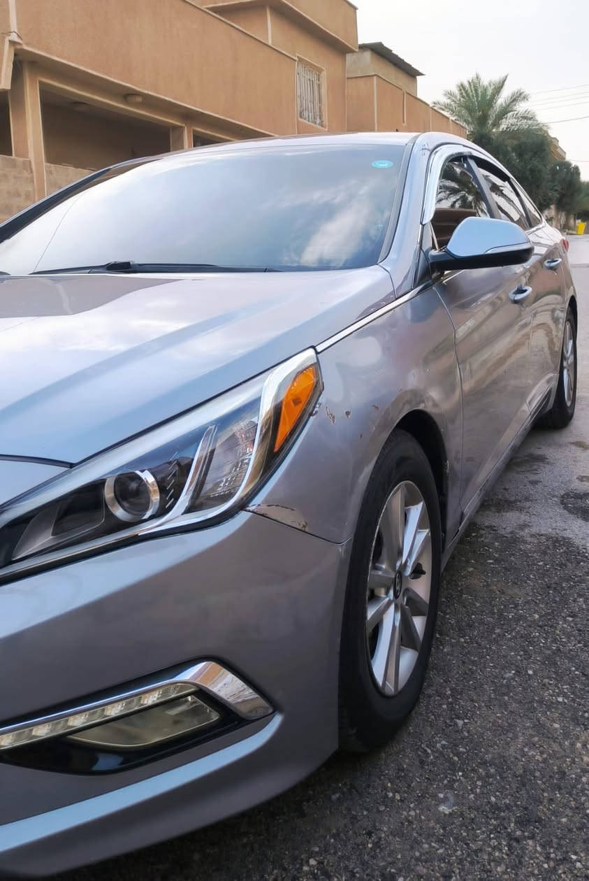 السلام عليكم سوناتا ٢٠١٦ وارد أمريكي رقم شمالي بيها باب السايق مبدل السعر ١٣٠ وبيها مجال بسيط مكان السياره الانبار حديثه  
للاستفسار اتصل ***********
