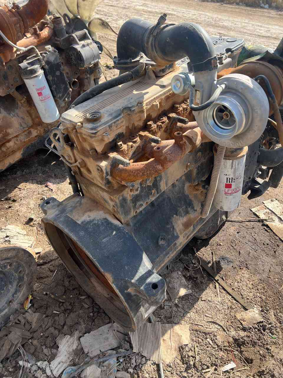 *********** 📞***********  محركات عدد اربعه 114  $9
