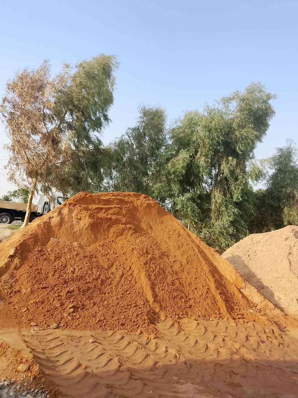 بسم الله الرحمن الرحيم 
بما ان الطوناج (الكبان) انفتح المواد صعدت شي بسيط بفضل الله وزبأنا يعرفون شنو موادنا مواد كلهة درجة أولى ومغسولة وشرط يجيك حمل فولل اليكم الاسعار 
***********
*********** علي القريشي 
كنتر رمل واصل داخل الولاية 35الف
كنتر حصو واصل داخل الولاية 40الف
كنتر رمل ولاية علي مغسول ب60الف 
كنتر جص لبخ واصل داخل الولاية 80الف
كنتر جص عكادة واصل داخل الولاية 85الف
كنتر سبيس واصل داخل الولايه 35الف
كنتر بحص واصل داخل الولايه 40الف
كنتر جلمود واصل داخل الولايه 40الف 
تك رمل اسود واصل داخل الولاية 110الف 
تك رمل أحمر لبخ واصل داخل الولايه 110الف
تك حصو واصل داخل الولايه 135الف
تك سبيس واصل داخل الولايه ب100الف 
تك جص واصل داخل الولايه 350الف
تك زميج واصل داخل الولايه 50الف
سكس رمل واصل داخل الولايه 225الف 
سكس حصو واصل داخل الولايه 260الف 
سكس سبيس واصل داخل الولايه 200الف
سكس جص داخل الولايه 800الف
سكس زميج واصل داخل الولايه ب80الف  
(لسنا الوحيدون لكننا الأفضل )سكلة ومجمع الحاج علي ابو حسين مستعدون بتجهيز موادء البناء كافة.
