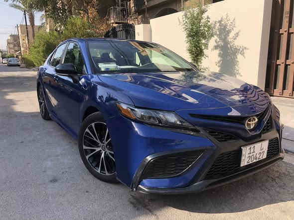 عليكم
كامري 2023 وارد امريكي مواصفات SE نايت شيد 
ماشيه 38 الف مايل السياره جديدة ومستوردها ع ايدي وصور الحادث امريكا بالمنشور 
ربع جاملغ خلفي وقبق صندوك 
رقم بغداد معوقين واسويلك وكاله عامه 
وسيارة صار بيها طخه بسيطة هنااا هم موضحه بالصور 
السعر 192 ورقة وبيها مجال . 
المكان بغداد الكرخ
الرقم.    ***********‬
