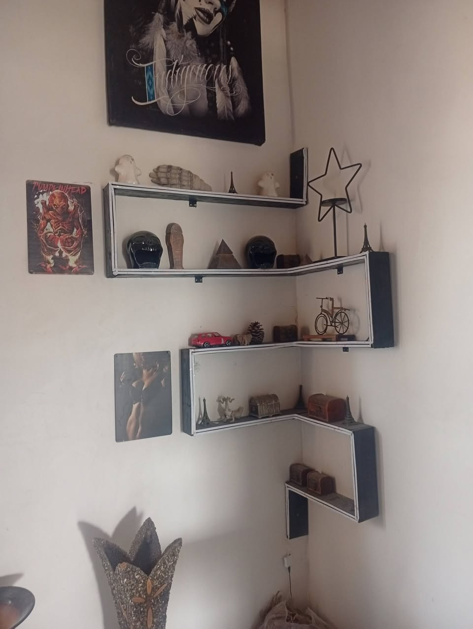 مكلف بلنشر...
ميز سيت اب مع رف زاوية مع كامل ملحقات عرض الميز150سم×75سم انارة rgb تحكم ريموت وتلفون للستفسار اتصال ‎***********مكاني كركوك
