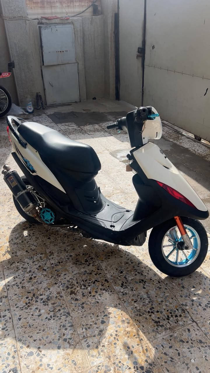 للبيع فقط بدون مراوس 
ماكس عدله مكينه ٥٥ نكره من اول هندر تشتغل صافيه المكينه مالتها 
كفرات كامله ونضيفة 
دراجة حلوه وكلها جديده 
تايرات سوبر جلاتين نقشه جديده M 
وياله مشيف الشكل الجديد البارحه شديتهن 
صدر رياضي جديد 
قبق عنبار رياضي  RGS
قبق فلاوين رياضي WF
يدات بريك رياضي NCY 
بكلايت اربع ولفات  اشاير حمر اربع ولفات
صالنصه رياضي صوتها هجم 
ستاند صفح رياضي بوش 
عوزها دشبول الدراجة والكهربائيات يرادلها ترتيب لان ميشتغلن
كلج خلفي تعبان سعرها ٤٧٠ الف قفل مكان سريع الغزالية


**إذا كنت صاحب هذا الإعلان وتريد حذفه لأي سبب، رجاءا أرسل رسالة إلى الدعم الفني**