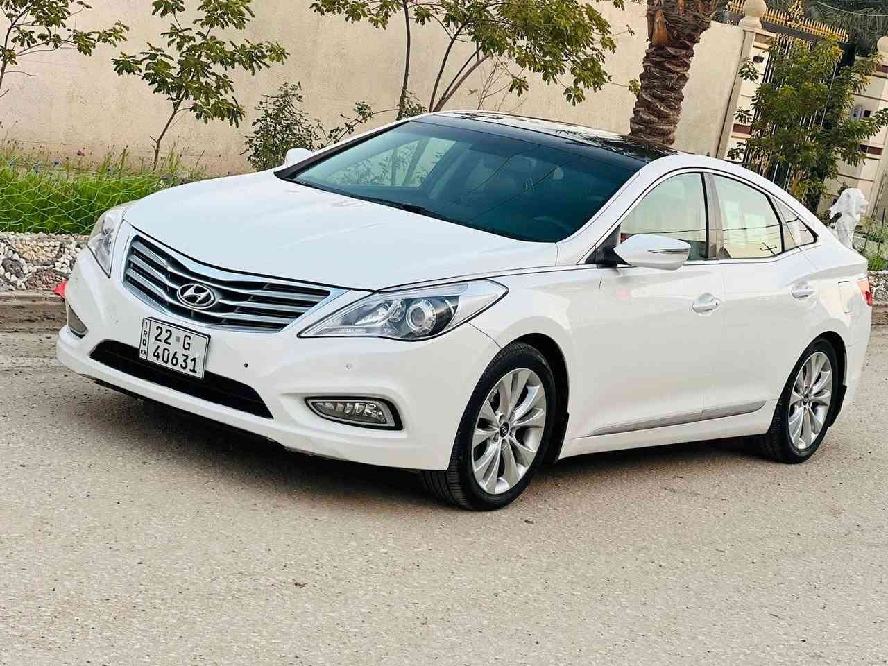 السلام عليكم ازيره موديل 2012 خليجي بسمي فول مواصفات جاهزه وجديده بيه منظومة غاز السيارة كير مكينه طخم تاير كهربائيات تدفئه تبريد السيارة عليه ادامه كاملة كفاله من الصبغ السعر 118 وبيه مجال للاستفسار الاتصال على الرقم ***********
