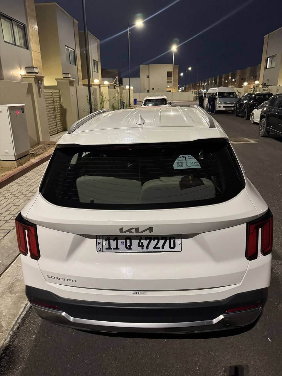 السلام عليكم للبيع سورنتو موديل ٢٤ محرك ٤ سلندر ضمان الدولية
ماشية ٢٧ الف 
وكفالة عامة 
رقم بغداد وبأسم الحجي 
السعر المطلوب  39
للاتصال على الرقم
 ***********
