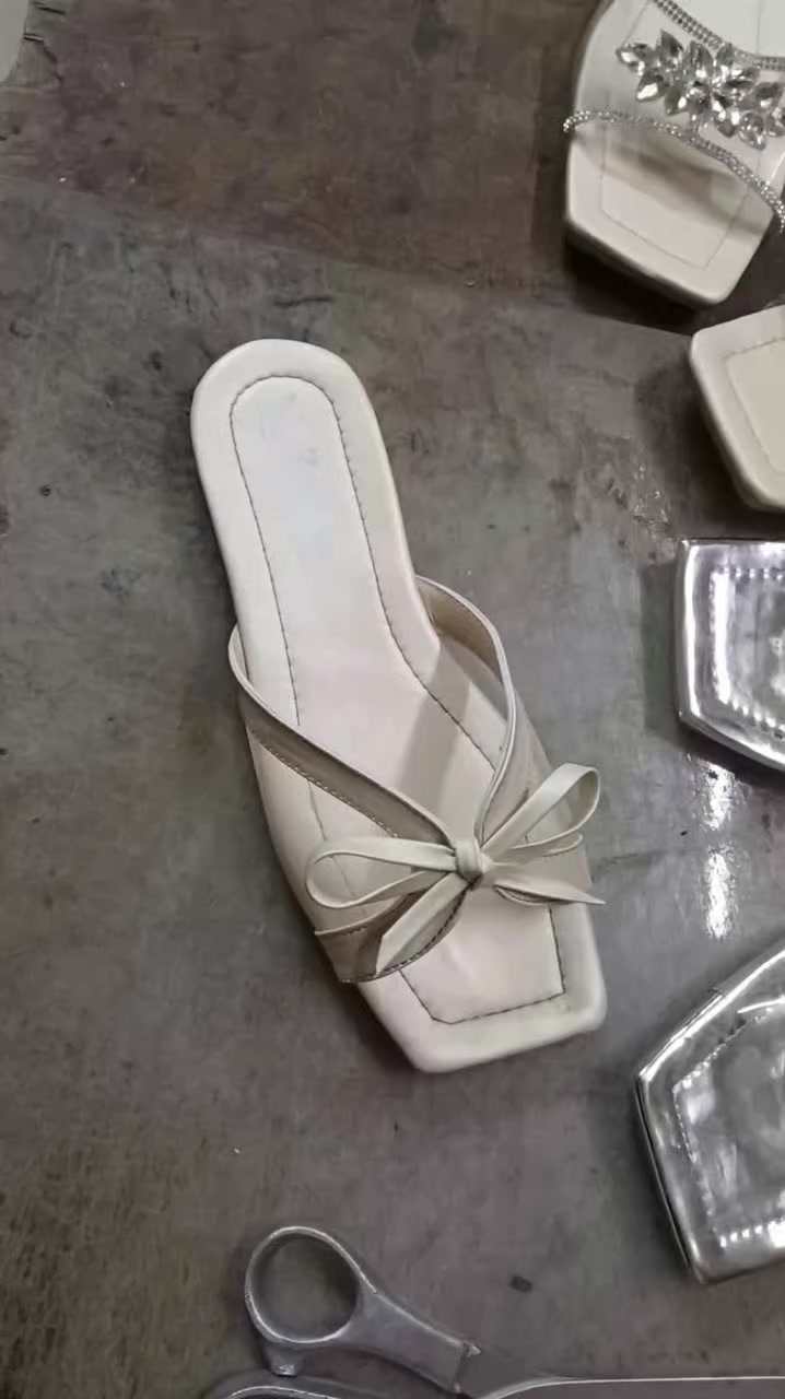 أحذية كليسي ,,سورية ،،حلب ،،
ورشة ،،0955945500


**إذا كنت صاحب هذا الإعلان وتريد حذفه لأي سبب، رجاءا أرسل رسالة إلى الدعم الفني**