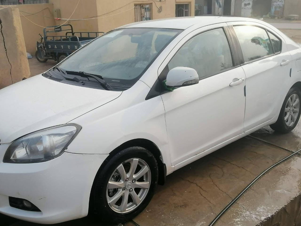 سلام عليكم سيارة للبيع مديل 13 سياره كريت ويل فولكس سيارة كفاله بس بيها الدوس صبغ كير عادي مكينه وكير كفاله سياره بسمي السعر 50 وبيها مجال للشراي خاص مفتوح وهذا رقمي ***********
