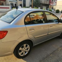 كيا ريو 2012 سيارة بدون صبغ بدون بارد  سعرها 100$ وبيها مجال بسيط  للت...