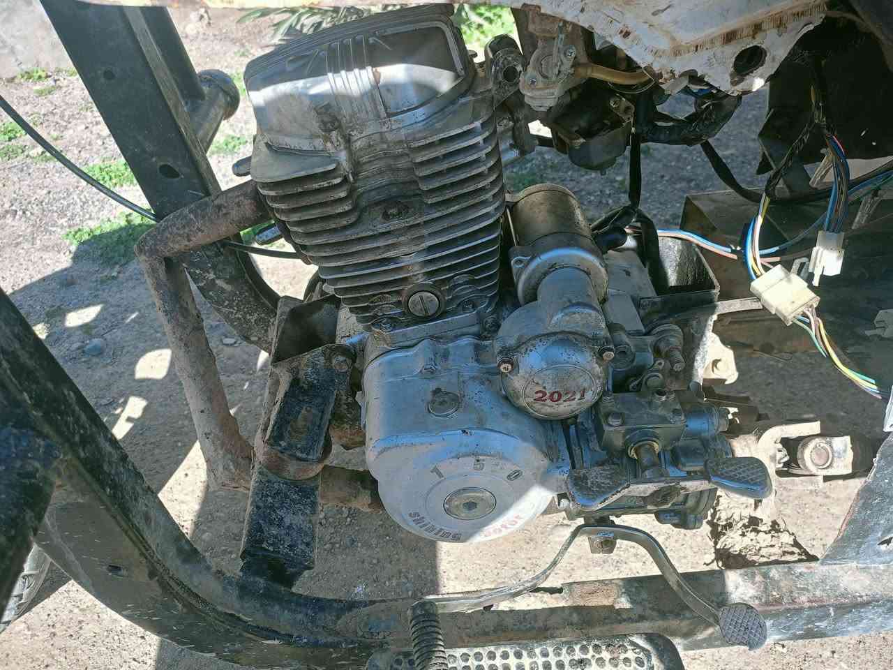 سلام عليكم ستوته للبيع ستوته نضيفه سلف نكره هندر كلو شرط كهربائيات شغاله بس البودي بي خيسان شويه بس يتعالج السعر 500وبيه مجال الرقم ***********والخاص مفتوح المكان قريه السفينه جنوب الموصل
