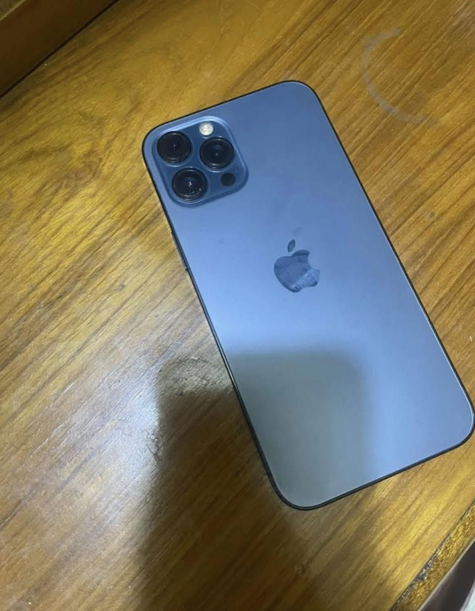 ايفون 12 برو ماكس اخو الجديد شخطة مابي مراوس بجهاز او بيع شعندك نزل او راسلني ***********
