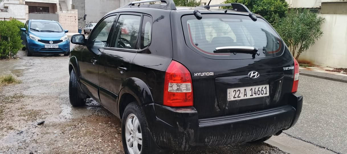 ماشاء الله
2009
محرك ما مفتوح 
ماشي 194الف
سنويه جديد
رقم جديد
بيها 2قطعه صبغ بنيت و جاملغ
من شركه يمنا سياره
مكان سياره أربيل 
سعر 107
*********** واست اب بي
