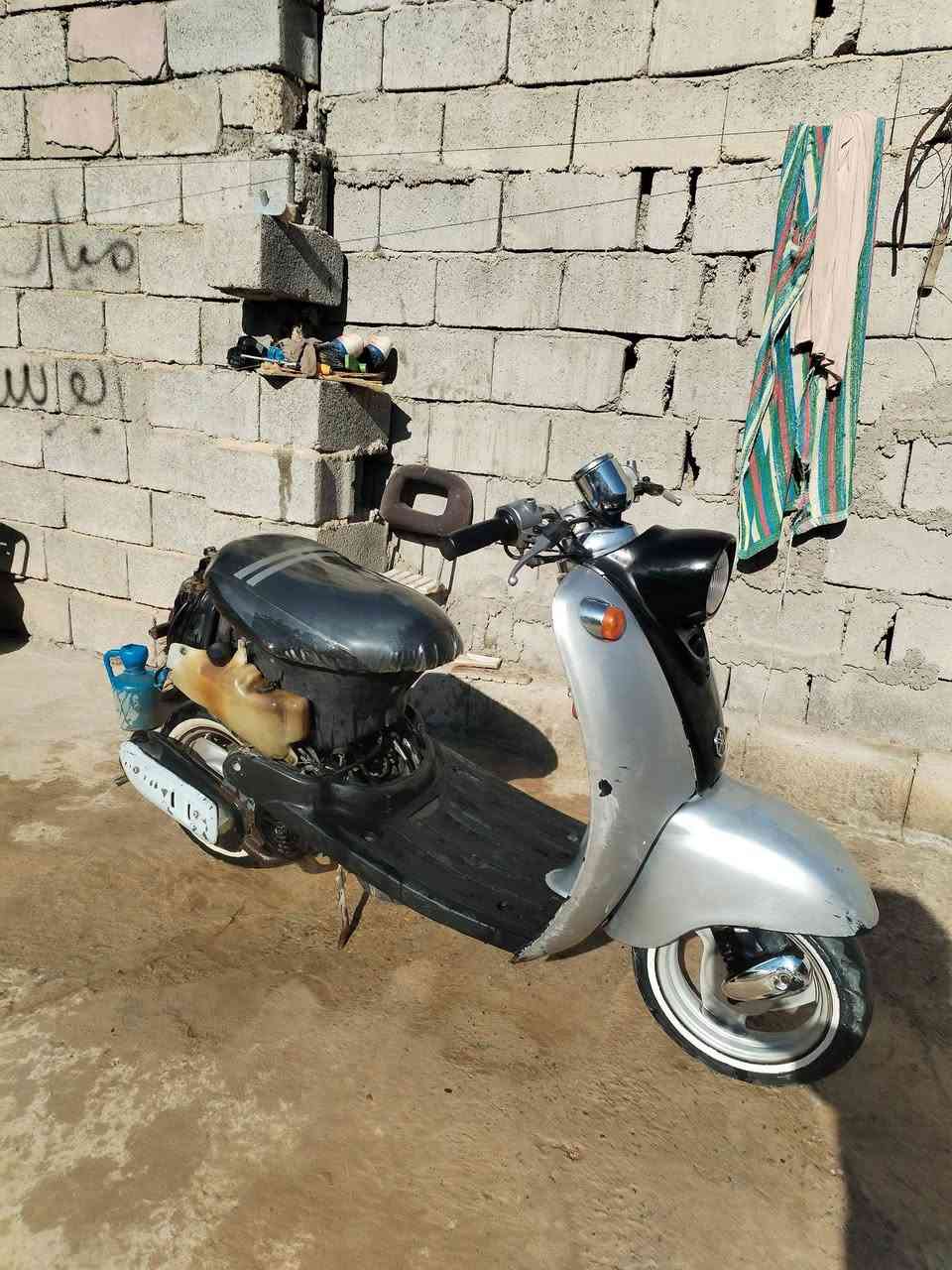 دراجة عبد لحليم  60كاملة شغالة نقصهة كفر خلفي وتاير بنجر سعر 150وبيهة مجال ***********
