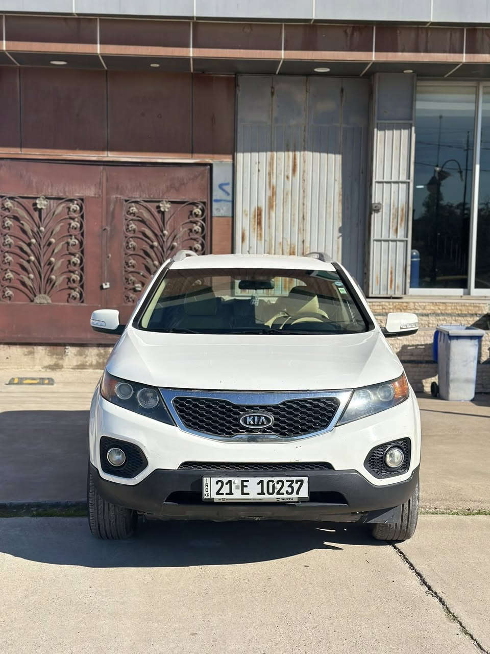 للبيع سورنتو
السعر 152 بيها مجال 

***********

موديل 2013 

7 راكب 

تحكم ستيرن 

شاشه لمس

كاميرا خلفي 

كلين السياره فقط مكانين بارد 

رقم سليمانيه جديد تحويل وكاله نفس اليوم 

مكان السياره ديالى خانقين
