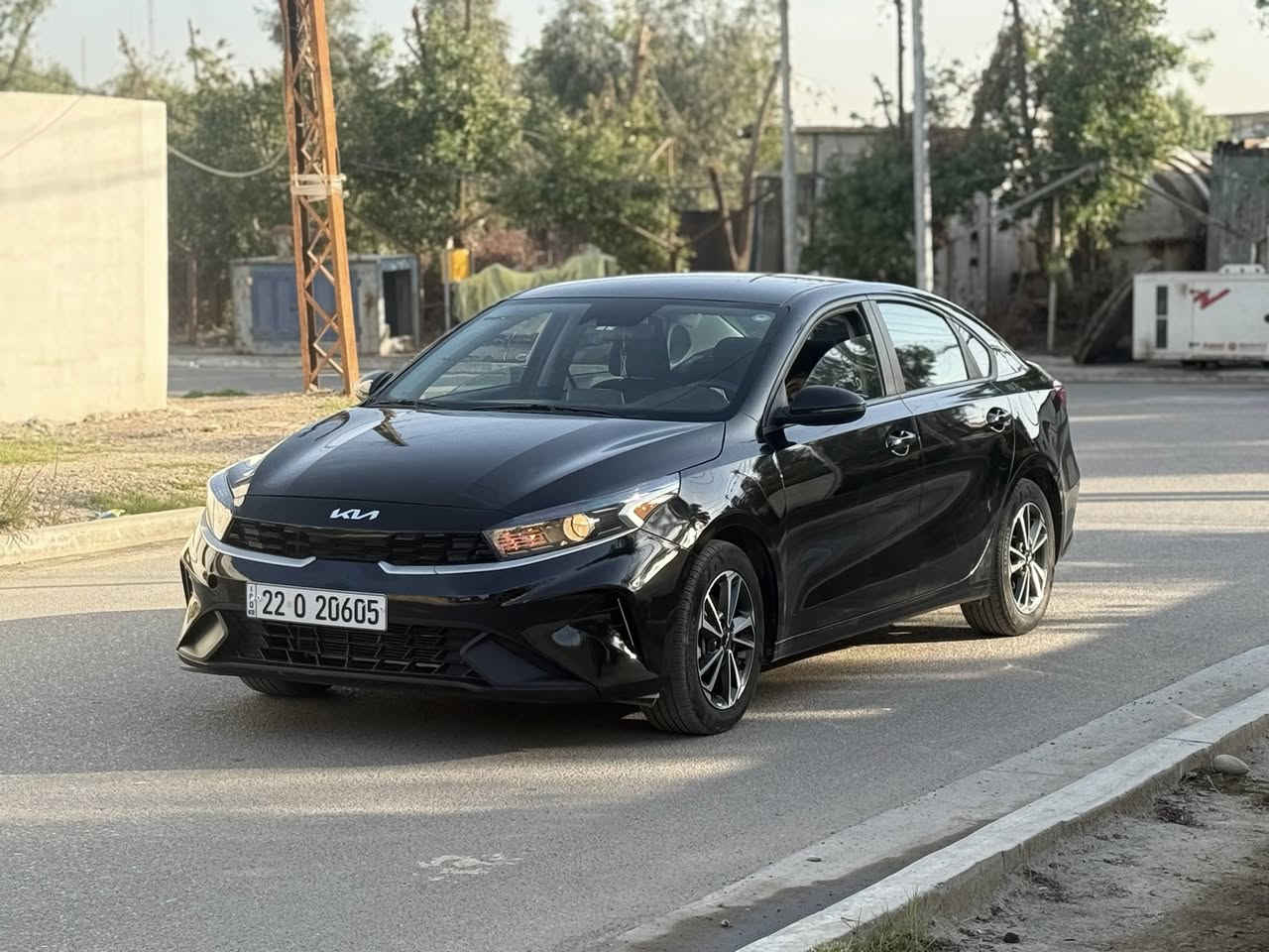 السلام عليكم
للبيع كيا فورتي 2023 Lxs
رقم اربيل ترقيم وهزة جديدة 
تحويل او وكالة حاضر 
ماشية 11 فقط زيرو 
حادث جاملغ الصدر والبنيد 
بدون دواخل كفالة عامة 
بدون ايرباك 
شاشة
تحديد مسار
مكينة 2000 دوش
وباقي المواصفات المعروفة
السعر ١٥٢$ ورقة 
بغداد حي الخضراء
*********** 
متوفر واتساب ✅✅✅
