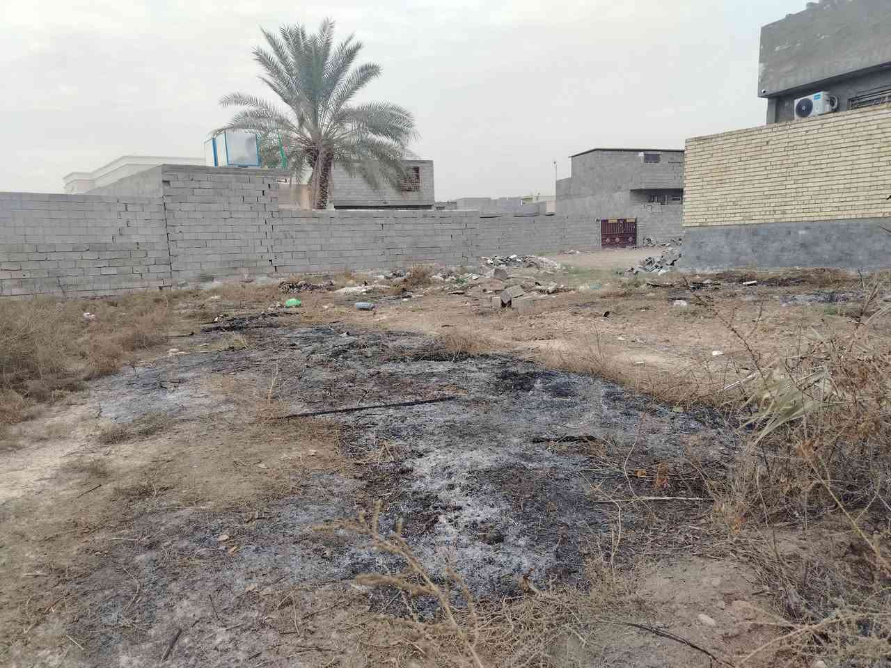 قطعه مساحتها 310
خدمات مي ومجاري وكهرباء الشارع مالتها 10متر

خلف مضيف ازبيد قريبه على غسل بيت بطيط
تفاصيل اكثر  الاتصال على الرقم ***********
