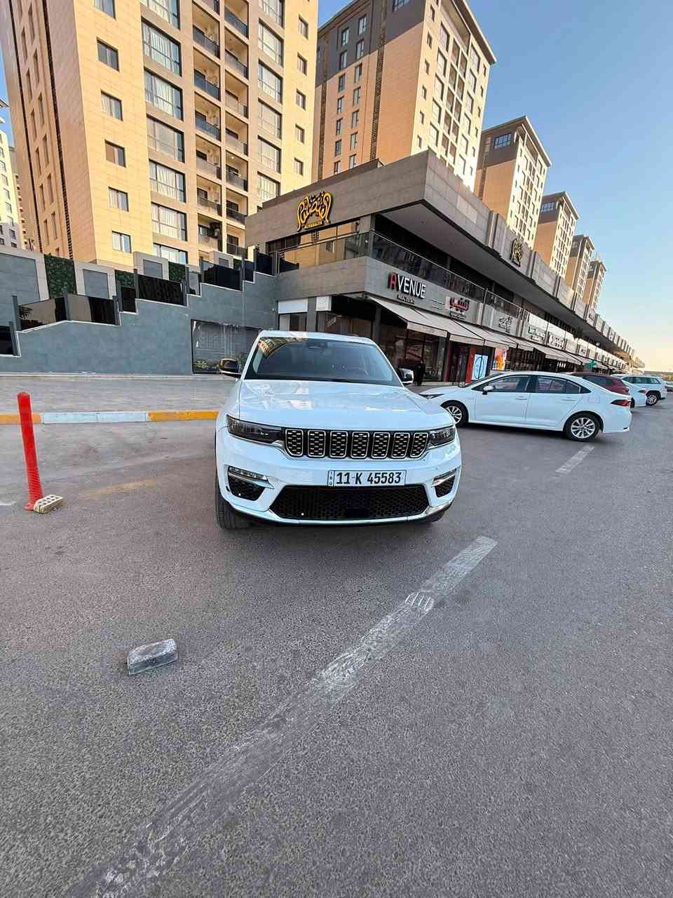 السلام عليكم جيب كراند شيروكي2023 4XE وارد امريكي
Jeep Grand Cherokee 4Xe 2023 2.0L

         حجم المكينه : 2000  تيربو + هايبرد + بلك ان 

المسافة المقطوعة : 23الف ميل

حادث السياره : بنيد و جاملغ وباب

                         

#مواصفاتها

3 شاشات

1.بصمه

2.ستيرن تدفئه

3. تشغيل عن بعد

4.دمام خلفي

5.كشنات جلد

6.كشن السايق ميمري

7.كشنات كهرباء

8.صندوك كهرباء

9.حساسات خلفيه

10. قطع تبريد 

11.اشاير بالمري

12.رادار امامي

13.رادارات 360

14.ثلاث وضعيات قياده

15. بنوراما فتحتين

16. كير ماوس

17. نظام منحدرات

18. هيترات بالكشنات 

19.تبريد بل كشنات

20.لايتات لد

21.بكلايت لد

22.كشافات

23.بصمة ابواب

#السعر :  220و بيه مجال بسيط

تفاصيل اكثر هذا ☎️رقمي ***********تحياتي 

مكاني بغداد حي الجهاد
