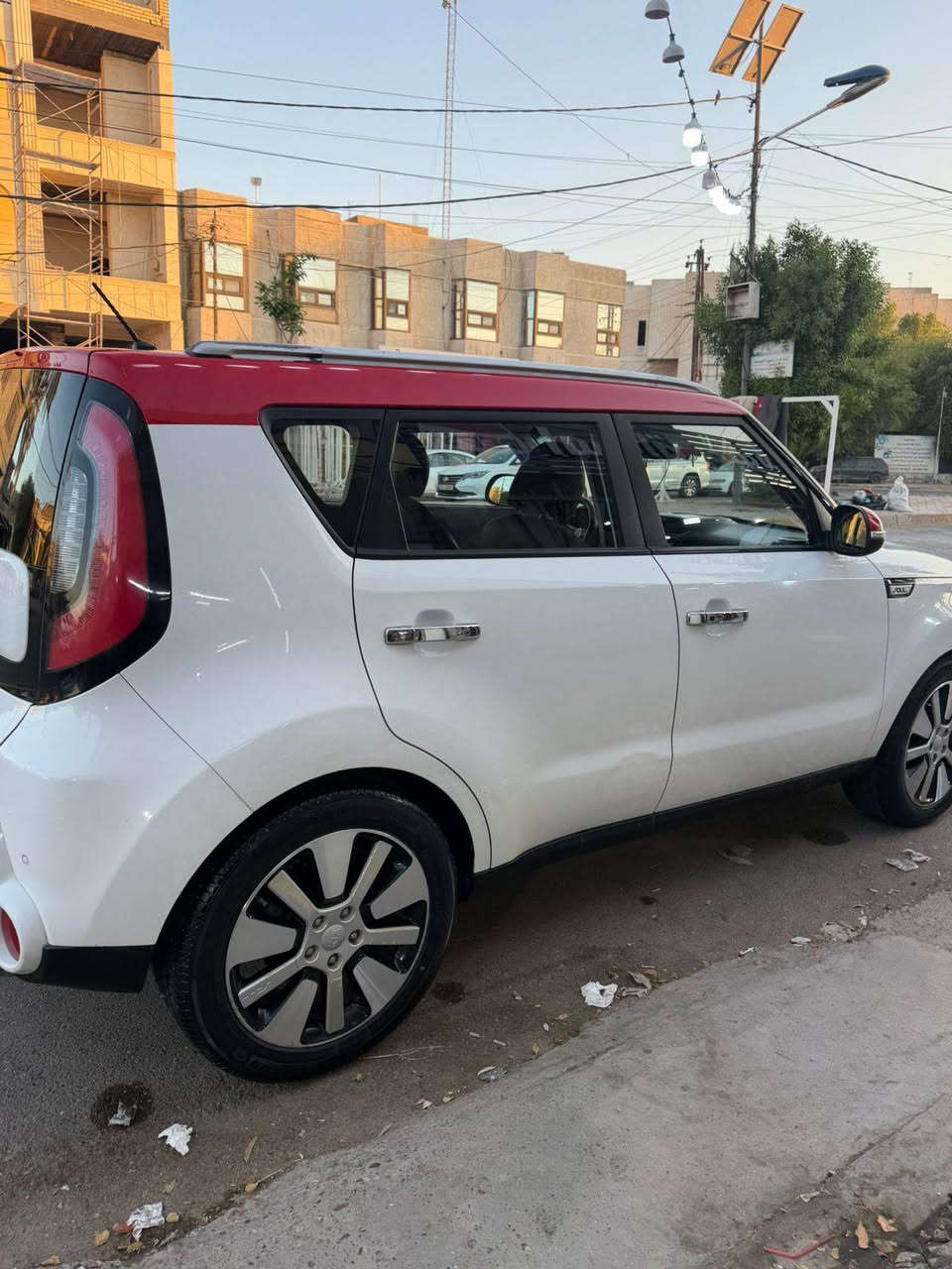 كيا صول 2016خليجية لونين بدون ضربة ولا صبغ رقم اربيل محرك 2000 بصمة جلد مري شفط كرسي السائق كهرباء. تخم تاير صدر امامي خلفي جديد السيارة الكير المحرك مالتها بلاد وكلها جديدة وبدون اي نقص الاستفسار *********** السعر120
