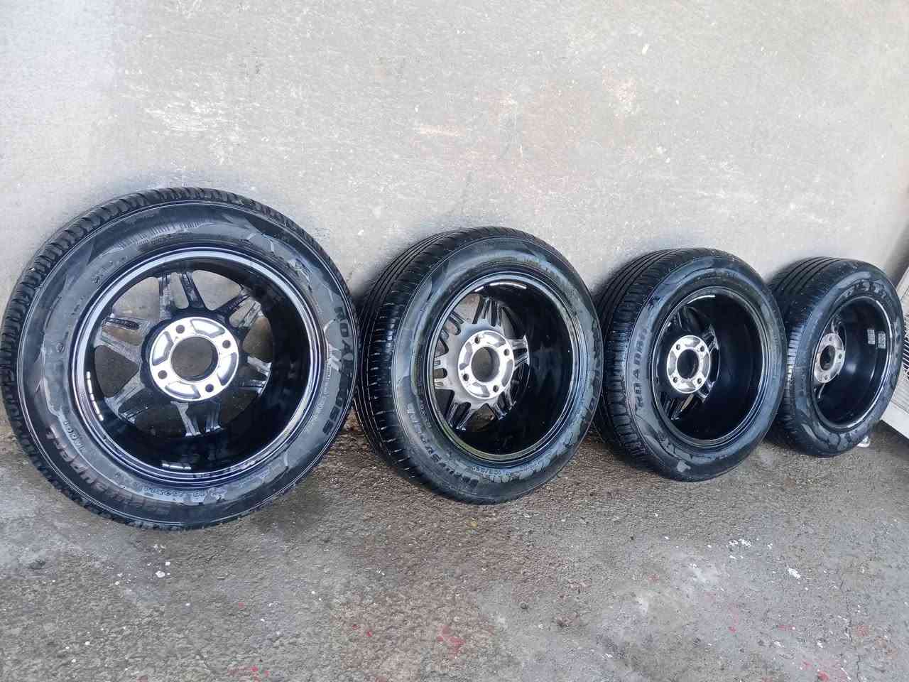 تايرات للبيع الاستفسار الاتصال على الرقم ***********
