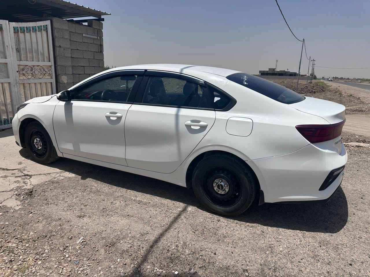 سيراتو خليجي 2020
محرك 1600
السعر 115
السونار مرفق مع الصور 
***********
