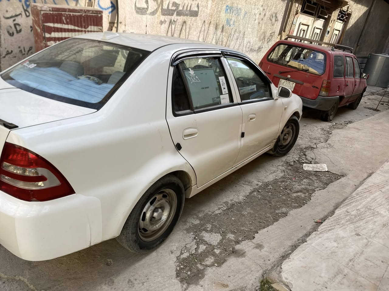 سيكي 13 كصه جديده
نضافه فول تاير جديد تخم جديد السياره ما ناقصها شي ترهم فقد ونقد ***********
