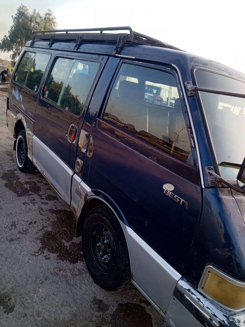 السلام عليكم كيا بسته للبيع موديل 1994 كير محرك اكسل مكفول شاصي بلادي صدر جديد راديتر  جديد سنويه نهاية 26 مكان ديالى السعر 40 و بي مجال للاستفسار ***********
