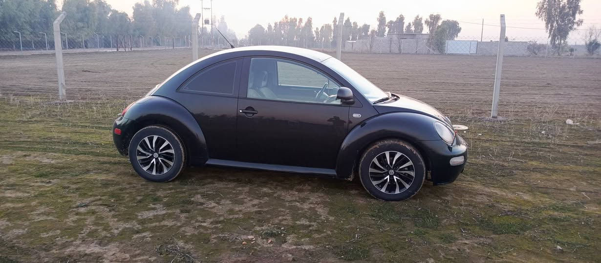 سلام عليكم سياره للبيع لون اسود سياره بدون ضربه جير ماكينه ما مفتوح جير اوتوماتيك جام كهرباء كوشن متحركه موديل السياره 2001 سنويه رقم جديد باسمي عنوان كركوك اتصال ***********
