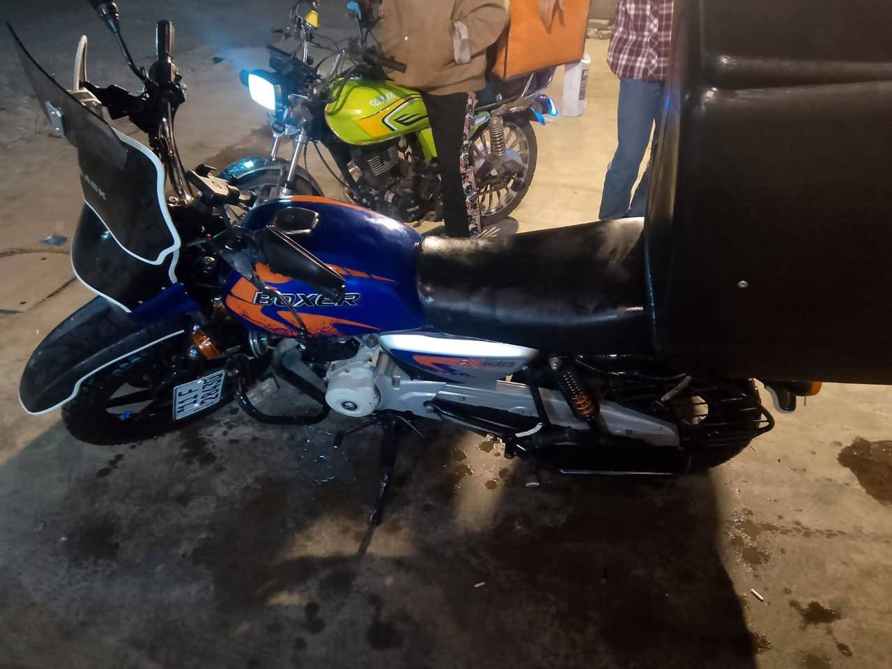 سلام عليكم دراجه بوكسر موديل 23 دراجه نضيفه المكينه مكفوله مكاني بغداد سعر مليونين ونص بيها مجال


**إذا كنت صاحب هذا الإعلان وتريد حذفه لأي سبب، رجاءا أرسل رسالة إلى الدعم الفني**