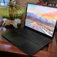 سيرفيس لابتوب • ١٥ بوصة • رايزن ٧