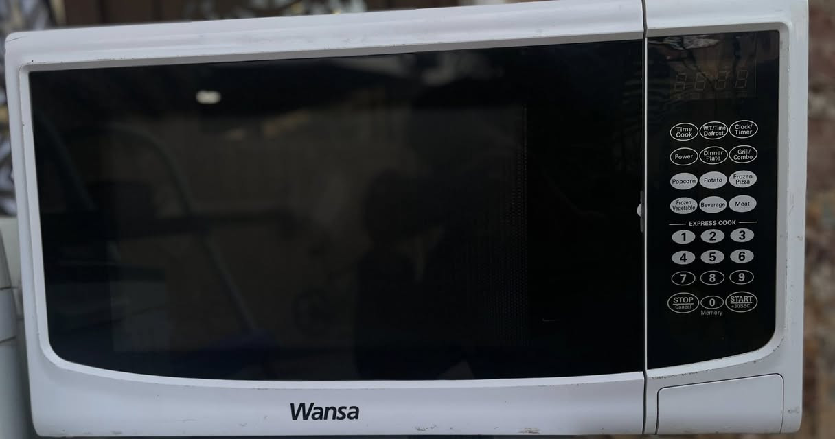 مايكرو اوفن 
كهربائي 
شركة ونسا 
للبيع مستخدم نظيف جدا استخدام جدا خفيف 
بي اكثر من ايتمام 
سعره 90 مع التوصيل بي مجال بسيط


**إذا كنت صاحب هذا الإعلان وتريد حذفه لأي سبب، رجاءا أرسل رسالة إلى الدعم الفني**