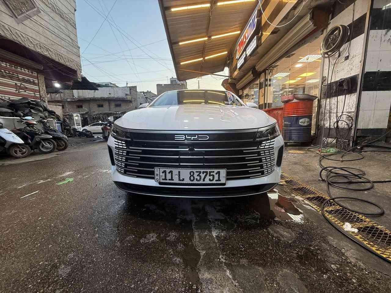 ((سيارات BYD ديستروي2025)) ماشيه الف ونص
السعر مرقم جاهز /18500
‎((كاعيات.وكارت.وبصمة تشغيل.وغراض كاملة))
محرك 1500cc
كهرباء +بانزين +هايبرد
دخول ذكي بطاقة NFC
كشنات جلد ابيض رياضي
قطعتين تبريد
كير ماوس
بصمة زجاجية
انظمة قيادة
هاند بريك كهرباء + اوتوهولد
ستيرن رياضي
شاشة وسطية قلابة
كامرة خلفية
كشافات زينون 
للاستفسار(***********)☎️
بغداد الدوره
