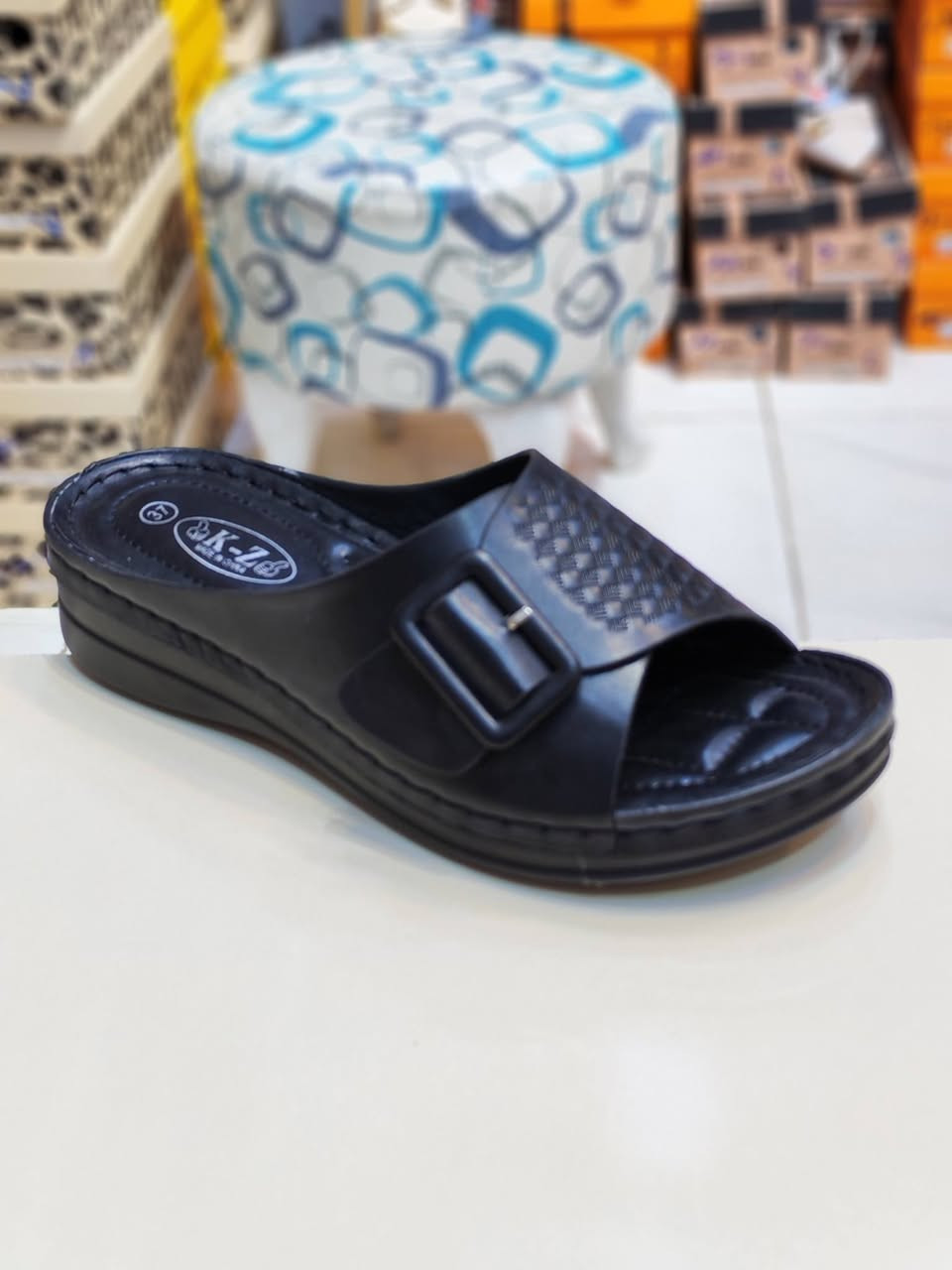 #جديد
سعر القطعة 💥 10000 الف 💥
شحاطة كعب 2سم طبي خفيف الوان المعروضه فقط
#العنوان خانقين مجمع الحاج قاسم خلف مجمع حبيب مول
توصيل جميع المحافظات وداخل خانقين واتس ***********
احذية و حقائب بشار
