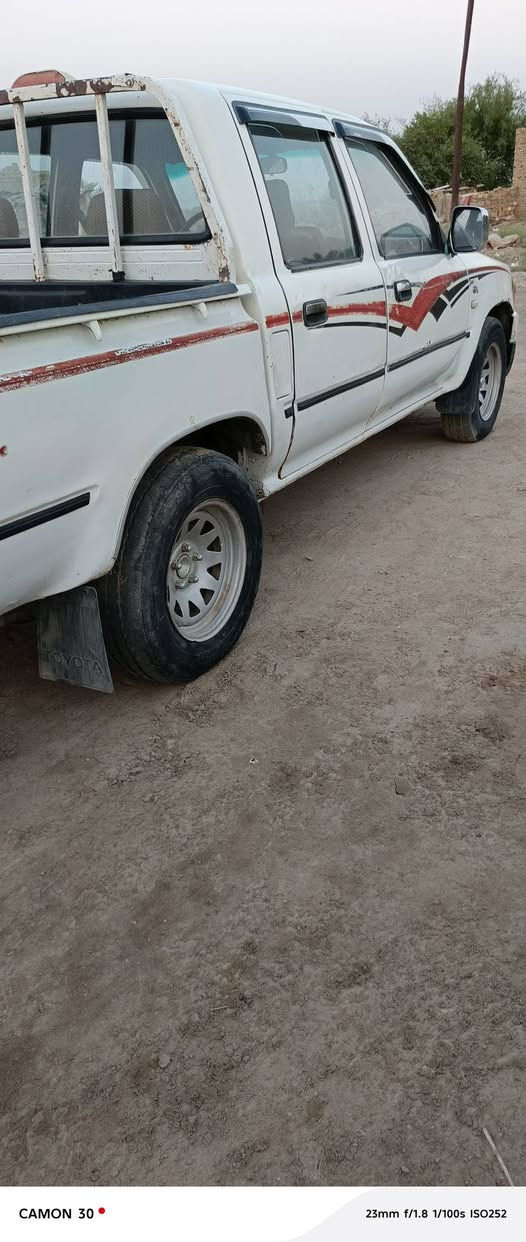 دير موديل 2006 مكفوله من الضربه السياره بلاديه بيه صبغات قليل  محرك كير حدايه مكفولات تحويل مباشر السعر 32 وبيه مجال ***********
