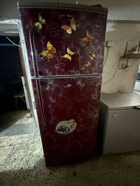 غراض نظيفة للبيع في منطقة حي التراث للاستفسار 07774884497