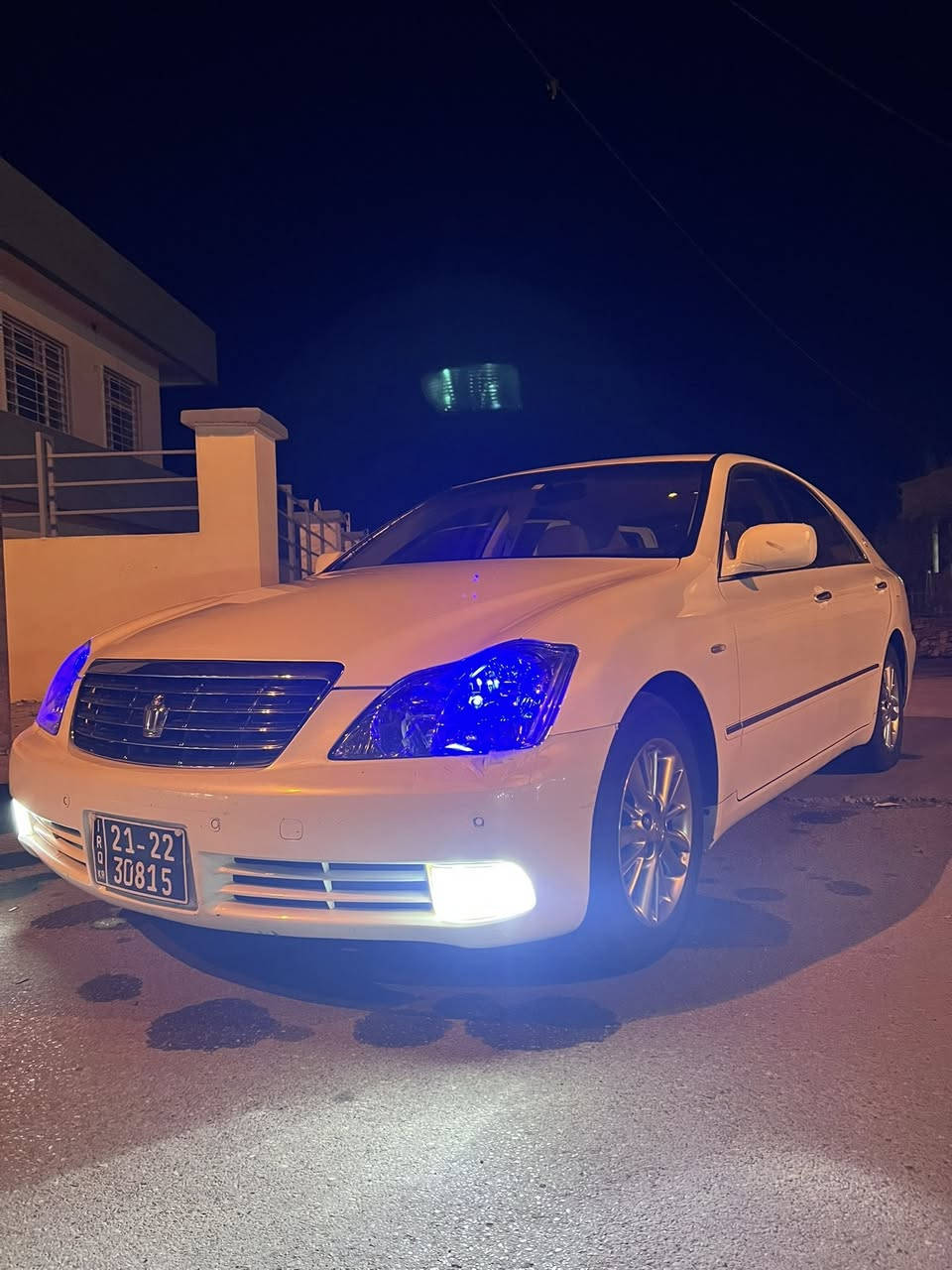 شاهینە موس موس موس
گەورە بە بچوک 2007 ساج مەلەکی 
مەسروفی کراوە هەتا حەز بکەیت جوانە 
سێ پارچەی بۆیاخی ئەوروپایە 
سێدوگمە 
پەردە 
حاسە 
مەجموعە سوکانی لێکزس وەک ئاوە
سەیارەکە چاڵو شوختو قوپاوی نیە 
سەقفی وەک شوشەیە
 ساجەکانی جوانە 
کۆدی کراوە 
(***********)
