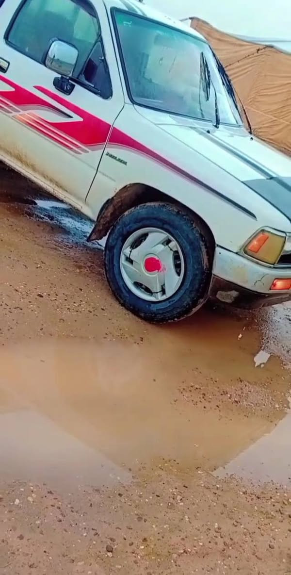 سلام عليكم بيكم لبيع موديل 91 رقم صلاح الدين نكليزي تحويل مكفوله سعر تصل ودلل *********** تصل المكان رمادي
