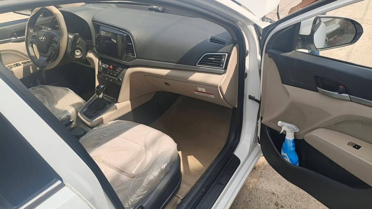 سلام عليكم من رخصت الادمن النترة موديل 2017  خليجي شركة عامة مكينة 2000وكير مكفولات على الشركة مواصفات فول عدة البصمة مواصفات معروفة سيارة كلش حلوة جاهزة رقم بغداد بسمي هزة جديدة تبريد ثلج على الشركة سيارة مال جناية السعر 145رقم الهاتف ***********
