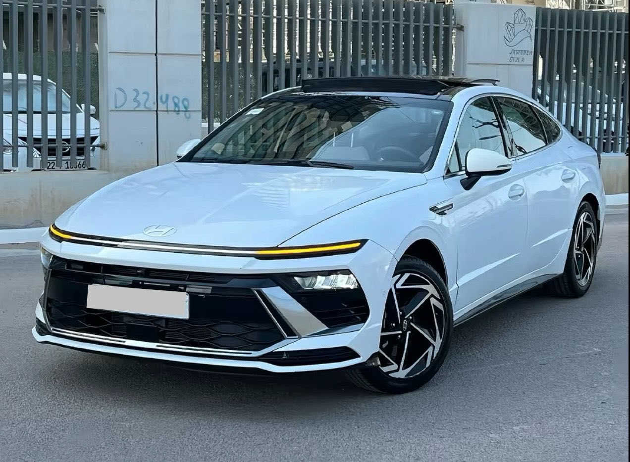 السلام عليكم
للبيع سوناتا 2024 مطلوبة للمصرف نظام مقترض وكفيل موظفين بالصحة من نفس البيت
فول مواصفات 1/1 هايبرد
ماشية20 الف
السيارة بوضع الشركة حالها حال الزيرو اي نقص او عيب مابيها مكفولة من جميع النواحي
السعر 205 وبيه مجال 
مكان السيارة البصرة

***********
